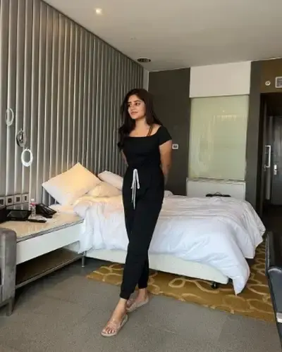 Call Girls Amalner Cash On Delivery